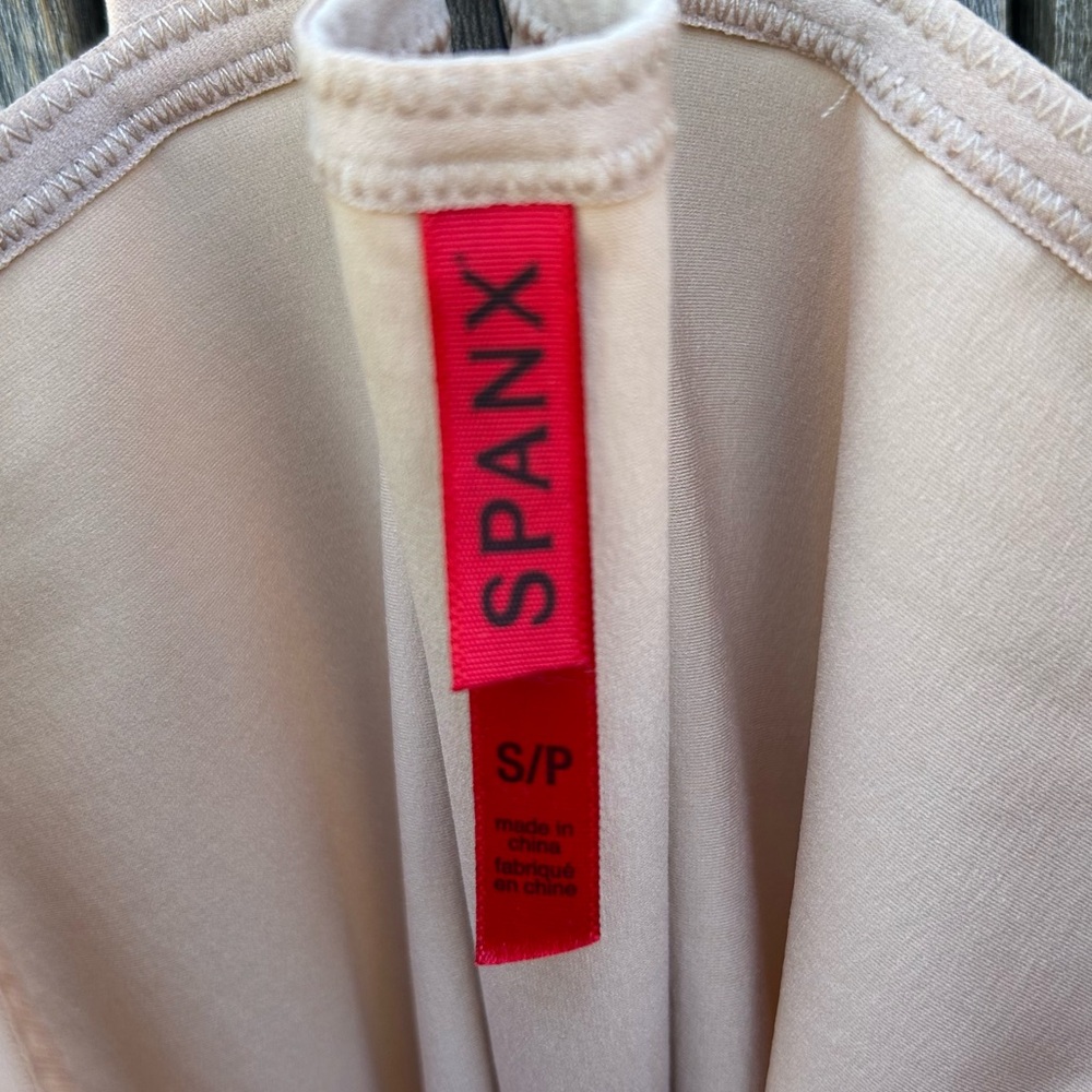 Spanx Strappy Go Lucky Racerback Tank Top Beige Nude S - Picture 4 of 11